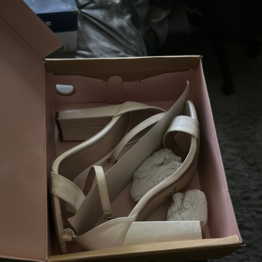 Elegant Cream Women's Heels